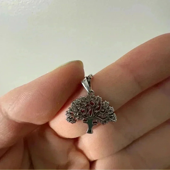 Sterling silver tree of life good luck pendant  on chain 16.5” - Picture 5 of 6